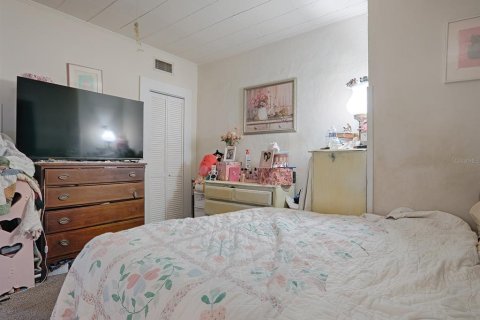 Commercial property in Eustis, Florida 5 bedrooms, 263.94 sq.m. № 2232968 - photo 10