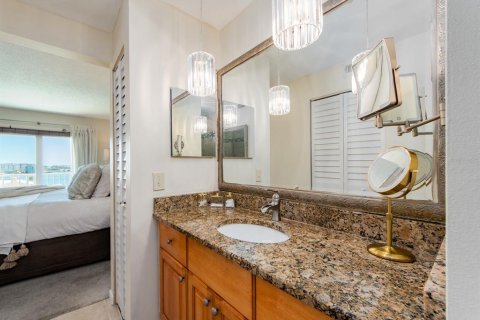 Купить кондоминиум в Клируотер, Флорида 4 комнаты, 97.08м2, № 2216488 - фото 22