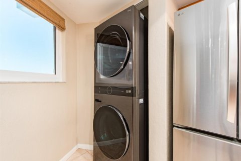 Купить кондоминиум в Клируотер, Флорида 4 комнаты, 97.08м2, № 2216488 - фото 13