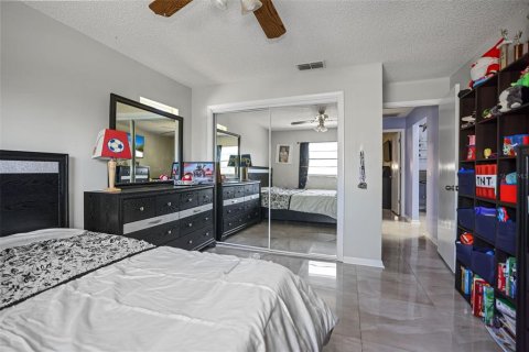 House in Hudson, Florida 3 bedrooms, 192.03 sq.m. № 1651252 - photo 24