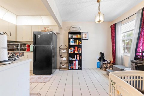 Condominio en venta en Miami, Florida, 2 dormitorios, 98.48 m2 № 1788389 - foto 7