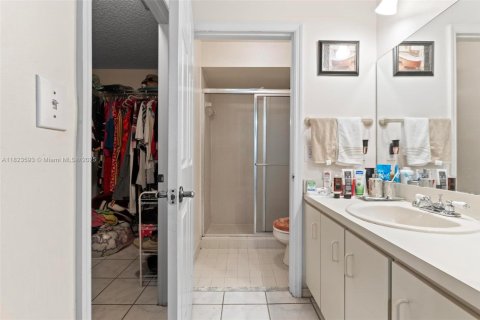 Condominio en venta en Miami, Florida, 2 dormitorios, 98.48 m2 № 1788389 - foto 14