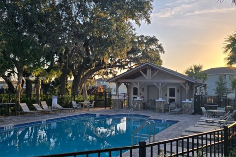 Casa en venta en Kissimmee, Florida, 4 dormitorios № 1999696 - foto 4