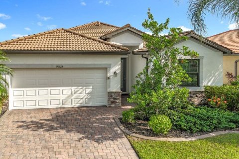 Casa en venta en Venice, Florida, 4 dormitorios, 188.13 m2 № 1905550 - foto 1