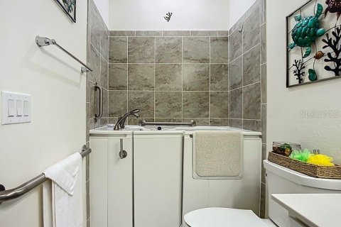 Casa en venta en Venice, Florida, 4 dormitorios, 188.13 m2 № 1905550 - foto 26