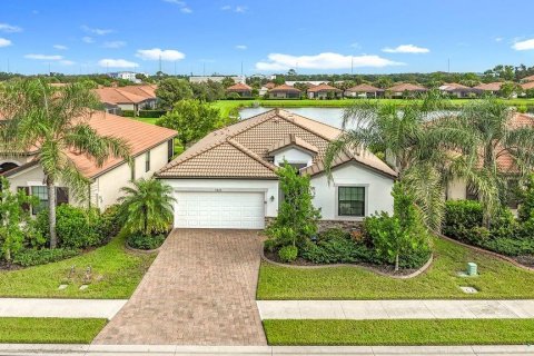 Casa en venta en Venice, Florida, 4 dormitorios, 188.13 m2 № 1905550 - foto 3