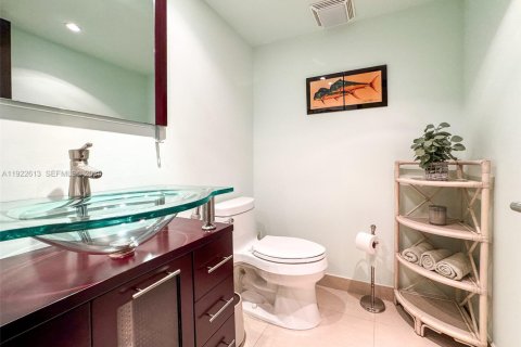 Copropriété à louer à Surfside, Floride: 3 chambres, 219.9 m2 № 1977430 - photo 30