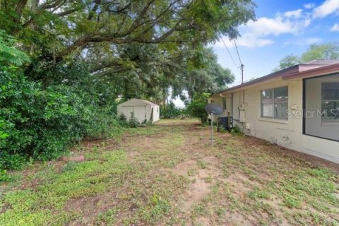 House in Tavares, Florida 4 bedrooms, 152.64 sq.m. № 2298606 - photo 4