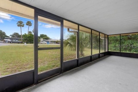 House in Tavares, Florida 4 bedrooms, 152.64 sq.m. № 2298606 - photo 10