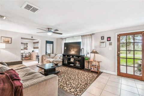 Villa ou maison à vendre à Tampa, Floride: 3 chambres, 179.12 m2 № 1905461 - photo 8
