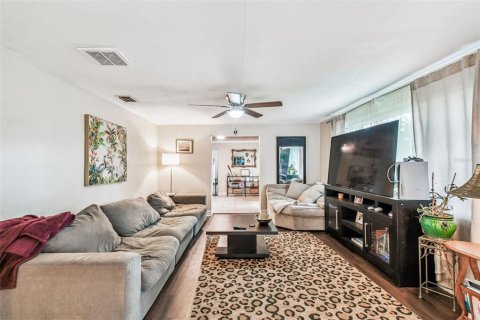 Villa ou maison à vendre à Tampa, Floride: 3 chambres, 179.12 m2 № 1905461 - photo 7