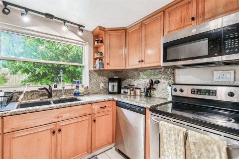 Villa ou maison à vendre à Tampa, Floride: 3 chambres, 179.12 m2 № 1905461 - photo 15