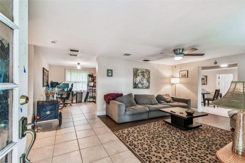Villa ou maison à vendre à Tampa, Floride: 3 chambres, 179.12 m2 № 1905461 - photo 6