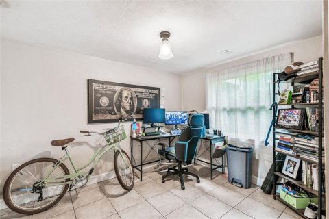 Villa ou maison à vendre à Tampa, Floride: 3 chambres, 179.12 m2 № 1905461 - photo 12