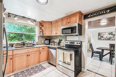 Villa ou maison à vendre à Tampa, Floride: 3 chambres, 179.12 m2 № 1905461 - photo 18