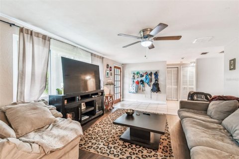 Villa ou maison à vendre à Tampa, Floride: 3 chambres, 179.12 m2 № 1905461 - photo 10
