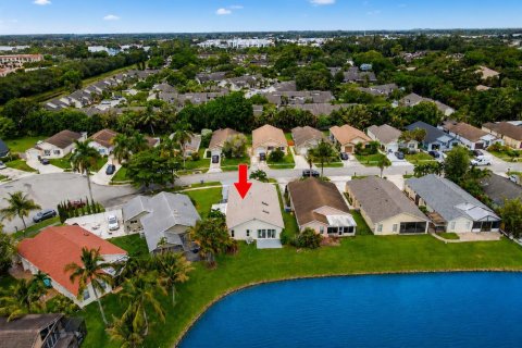 House in Boca Raton, Florida 3 bedrooms, 166.95 sq.m. № 2254612 - photo 20