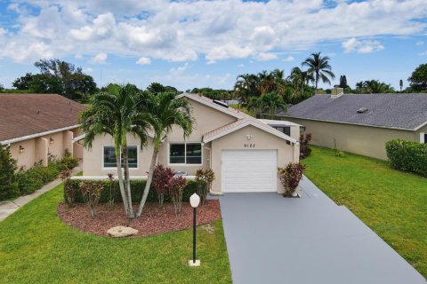 House in Boca Raton, Florida 3 bedrooms, 166.95 sq.m. № 2254612 - photo 5