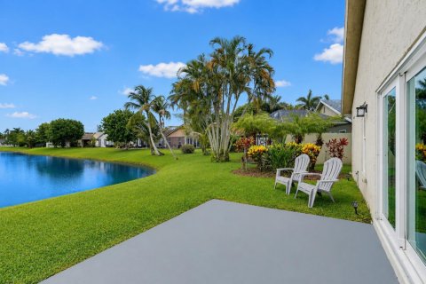 House in Boca Raton, Florida 3 bedrooms, 166.95 sq.m. № 2254612 - photo 12