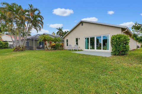 House in Boca Raton, Florida 3 bedrooms, 166.95 sq.m. № 2254612 - photo 15