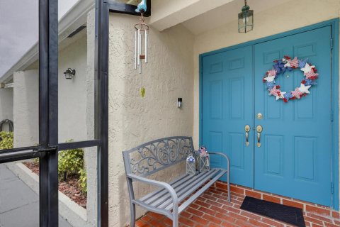 House in Boca Raton, Florida 3 bedrooms, 166.95 sq.m. № 2254612 - photo 25