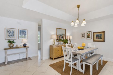 House in Boca Raton, Florida 3 bedrooms, 166.95 sq.m. № 2254612 - photo 27