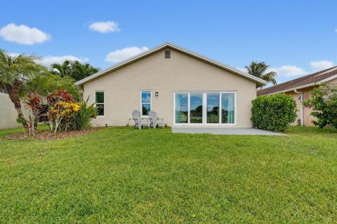House in Boca Raton, Florida 3 bedrooms, 166.95 sq.m. № 2254612 - photo 14