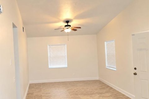 Appartement à louer à Arcadia, Floride: 3 chambres, 92.16 m2 № 2425274 - photo 6