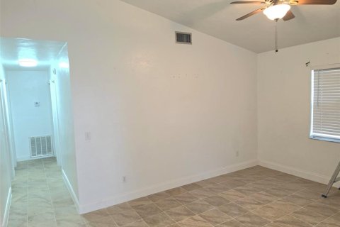 Appartement à louer à Arcadia, Floride: 3 chambres, 92.16 m2 № 2425274 - photo 14