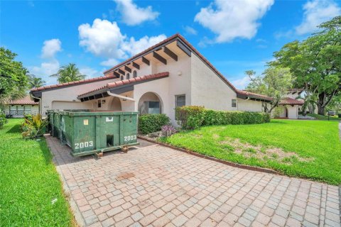 Casa en venta en Tamarac, Florida, 3 dormitorios, 199 m2 № 2001904 - foto 20