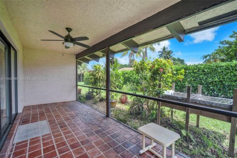 Casa en venta en Tamarac, Florida, 3 dormitorios, 199 m2 № 2001904 - foto 16