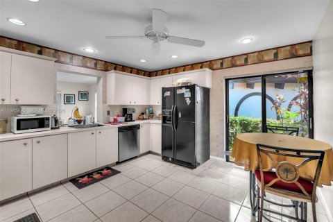 Casa en venta en Tamarac, Florida, 3 dormitorios, 199 m2 № 2001904 - foto 15