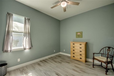 House in Rotonda, Florida 3 bedrooms, 149.76 sq.m. № 1886667 - photo 22