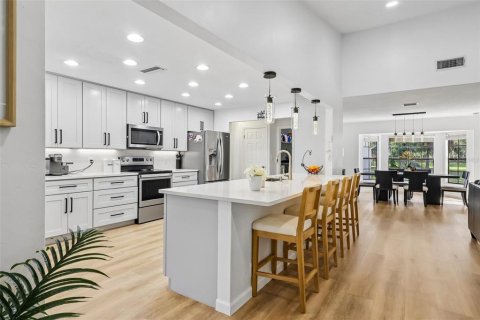 Villa ou maison à vendre à Port Orange, Floride: 4 chambres, 242.75 m2 № 2423745 - photo 8
