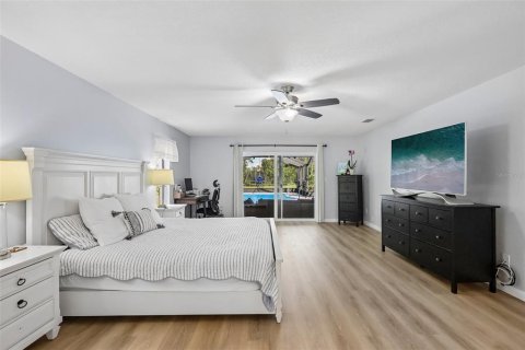 Villa ou maison à vendre à Port Orange, Floride: 4 chambres, 242.75 m2 № 2423745 - photo 15