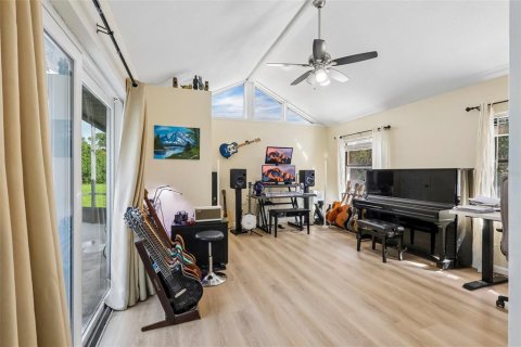 Villa ou maison à vendre à Port Orange, Floride: 4 chambres, 242.75 m2 № 2423745 - photo 18