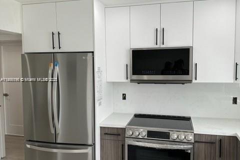 Condo in Miami Beach, Florida, 2 bedrooms  № 1893517 - photo 2