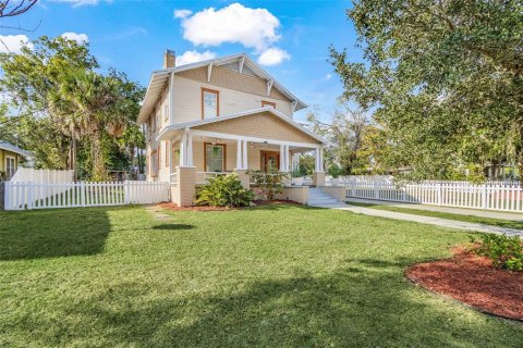 House in Arcadia, Florida 4 bedrooms, 197.7 sq.m. № 2201352 - photo 2