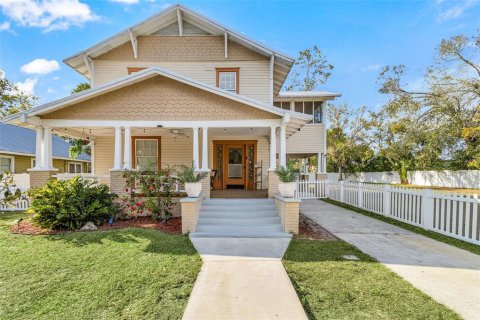 House in Arcadia, Florida 4 bedrooms, 197.7 sq.m. № 2201352 - photo 4