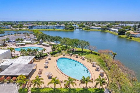 Condo in West Palm Beach, Florida, 1 bedroom  № 2182891 - photo 25