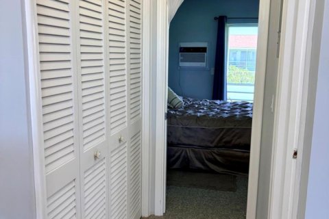 Condo in West Palm Beach, Florida, 1 bedroom  № 2182891 - photo 20