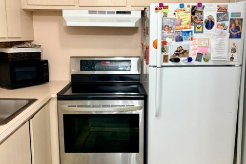 Condo in West Palm Beach, Florida, 1 bedroom  № 2182891 - photo 18