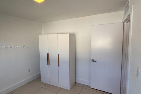 Apartment in Miami, Florida 2 bedrooms, 51.1 sq.m. № 1976558 - photo 12