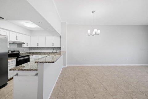 Condo in Punta Gorda, Florida, 2 bedrooms № 2195636 - photo 5