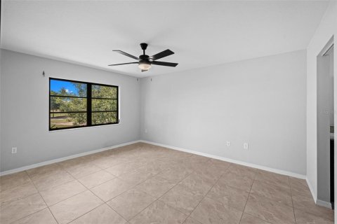 Condo in Punta Gorda, Florida, 2 bedrooms № 2195636 - photo 16