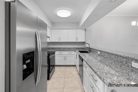 Condo in Punta Gorda, Florida, 2 bedrooms № 2195636 - photo 6