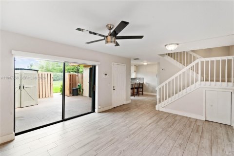 Снять в аренду таунхаус в Купер-Сити, Флорида 3 спальни, 138.24м2, № 2003814 - фото 14