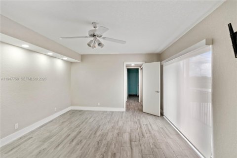 Снять в аренду таунхаус в Купер-Сити, Флорида 3 спальни, 138.24м2, № 2003814 - фото 26