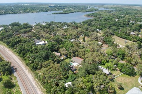 Купить виллу или дом в Себастьян, Флорида 9 комнат, 166.48м2, № 1913120 - фото 23