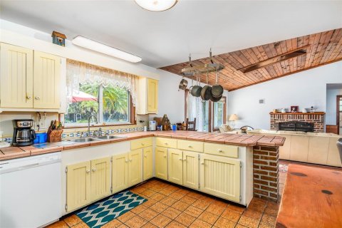 Купить виллу или дом в Себастьян, Флорида 9 комнат, 166.48м2, № 1913120 - фото 14